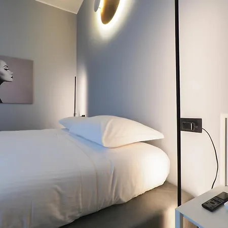 Mila Cenisio Apartman *
